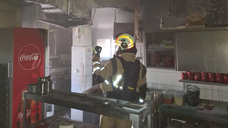 FOTOGALERIJA Planula kuhinja restorana Chevap House by Duje Pisac, vatrogasci apeliraju na ugostitelje