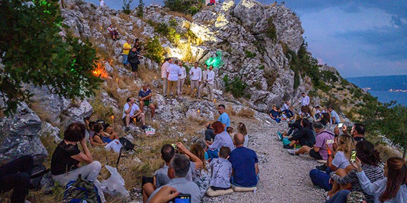 KONCERT NA VRHU BRDA Ove nedjelje ne propustite Perun Full Moon
