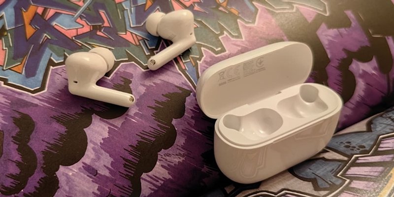 Huawei FreeBuds SE 4 ANC: Male, bijele i spremne za gradski kaos