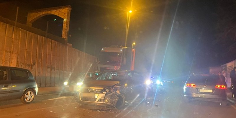 PROMETNA U SINJU Sudarila se tri automobila