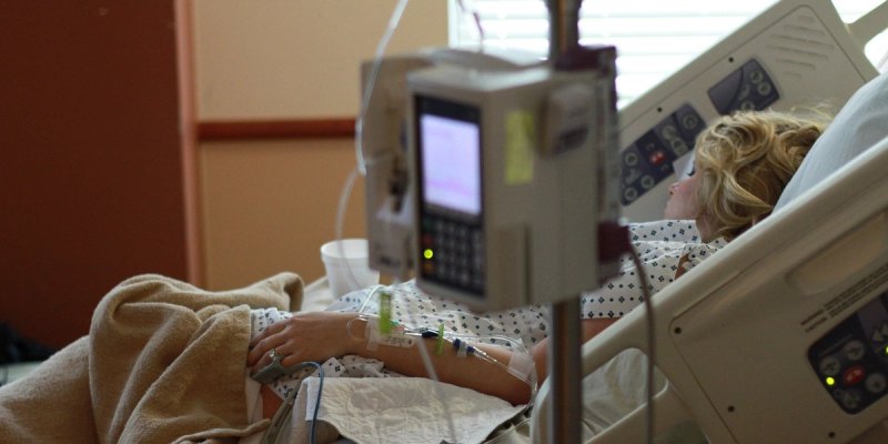 Bolničko osoblje otpuštenu pacijenticu (83) na morfiju odvelo u pogrešnu kuću