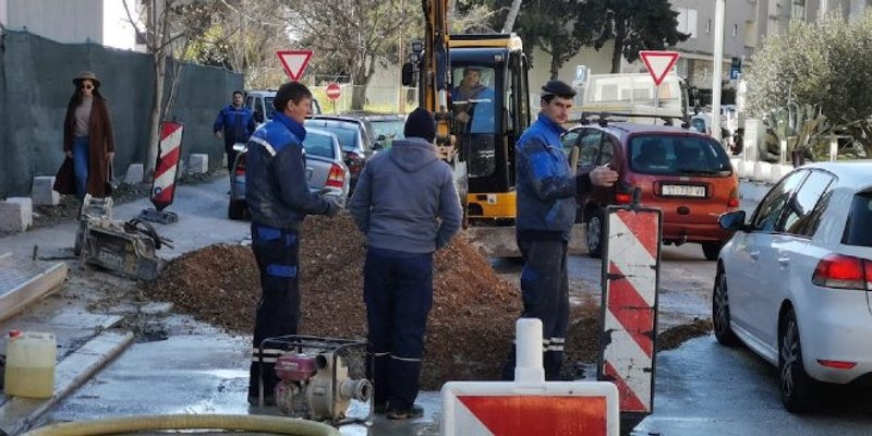 FOTO I VIDEO Sanirana cijev na Dražancu