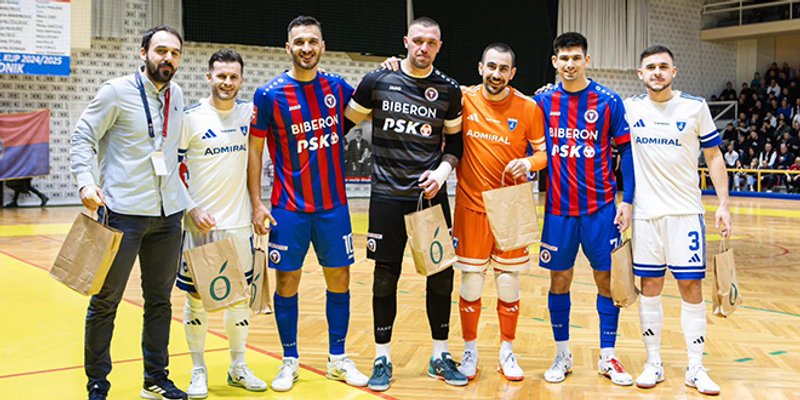 Torcida darivala brončane reprezentativce iz svog kluba i Dinama