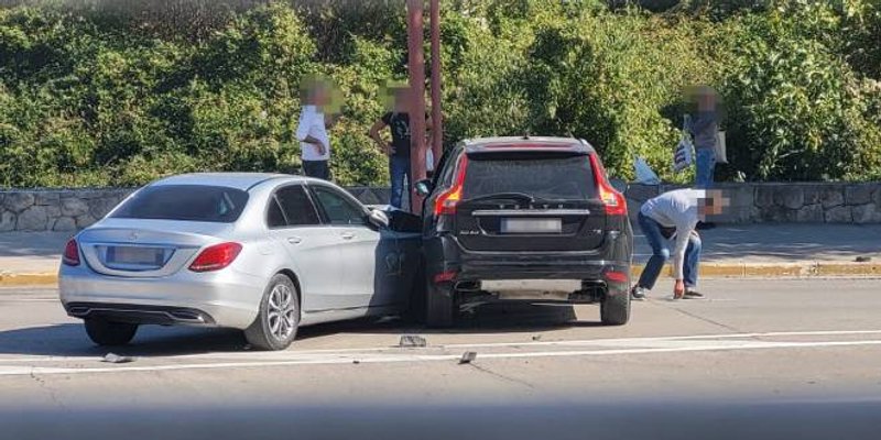 PROMETNA NA TRSTENIKU Sudarila se dva auta kod Kauflanda