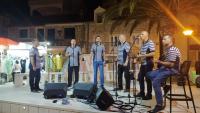 Klapa Srdela donosi klapsku večer na Trg Tina Ujevića u Makarskoj
