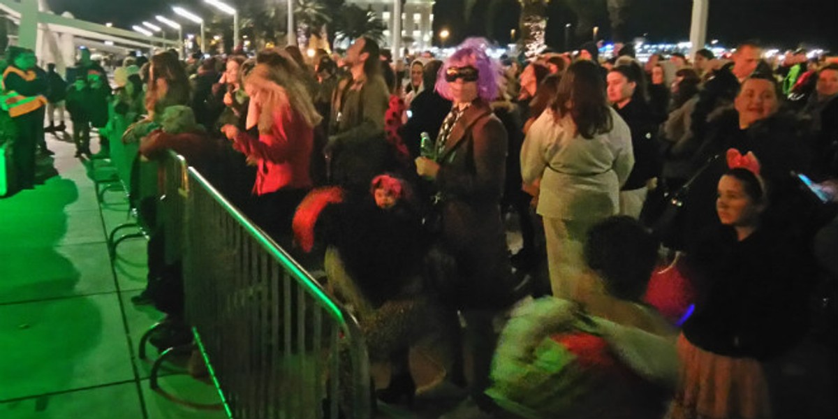 FOTOGALERIJA: Umjesto Superjina, koji se ne želi učlaniti u Majduk, spaljen Krnje zvan Birokracija