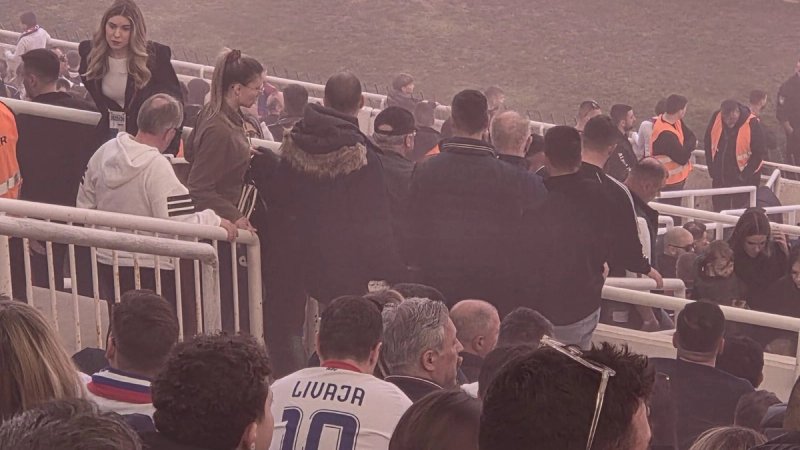 FOTO-UBOD: Mnogi su otišli s tribina dosta prije kraja