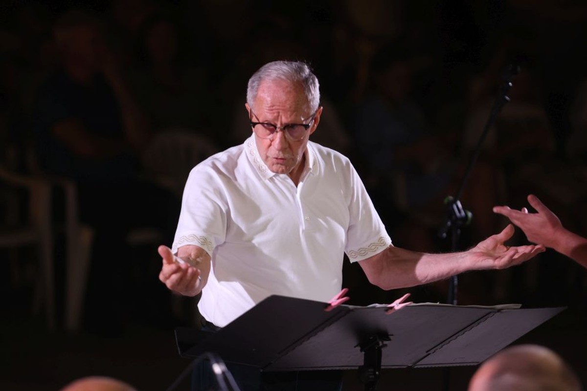 Tamburaški sastav Pajo Kolarić na 'Spli'skim litnjim kolurima' | foto: Veljko Martinović