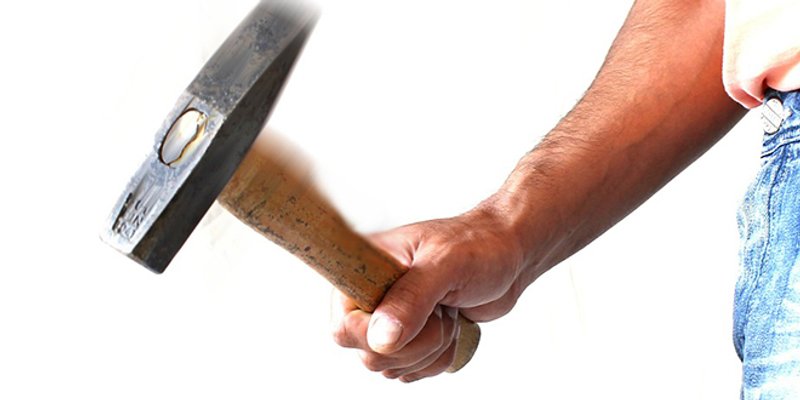 NE ZNA ŠTO MU JE BILO Za dvije kutije Marlbora i prijetnju čekićem godina i po zatvora