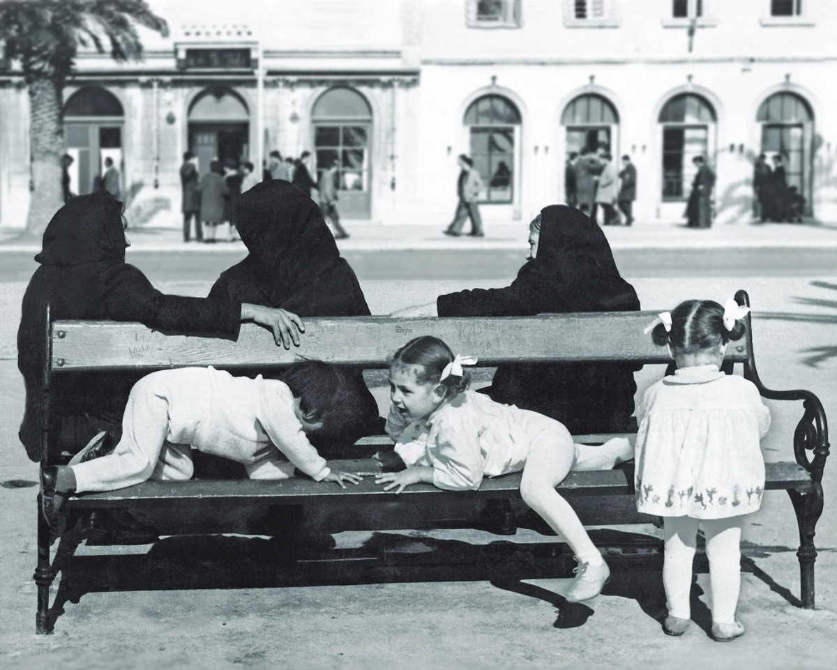 Andro Damjanić: Crno-bijelo