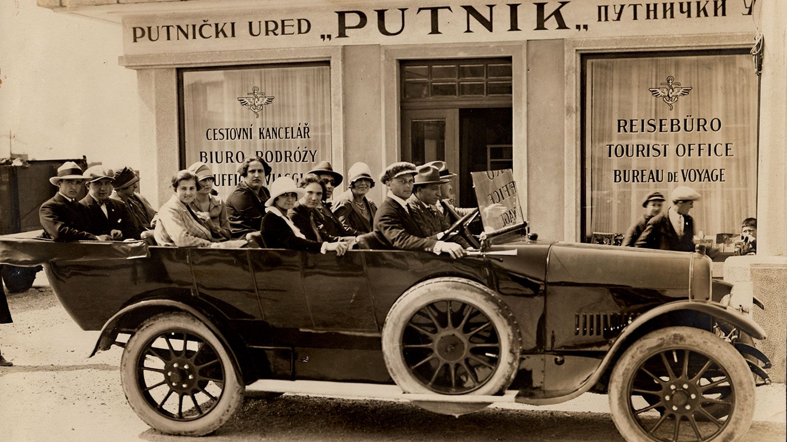 Kako se putovalo automobilom iz Splita na Plitvice 1911. godine?