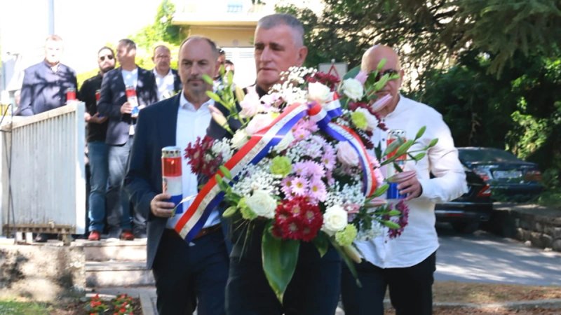 U Sinju obilježena 28. obljetnica smrti ratnog ministra obrane Gojka Šuška