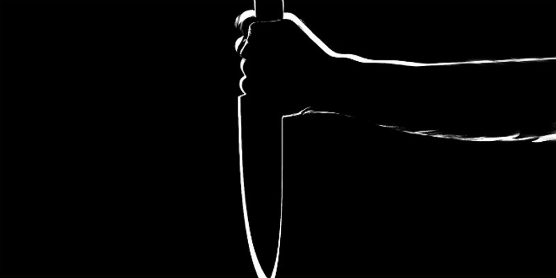 OBITELJSKA DRAMA U SINJU Oca pokušao izbosti nožem na spavanju 