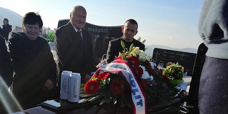 POKOPANA NAJSTARIJA ČLANICA: Na drugi svijet s Hajdukovim šalom i dvije pive