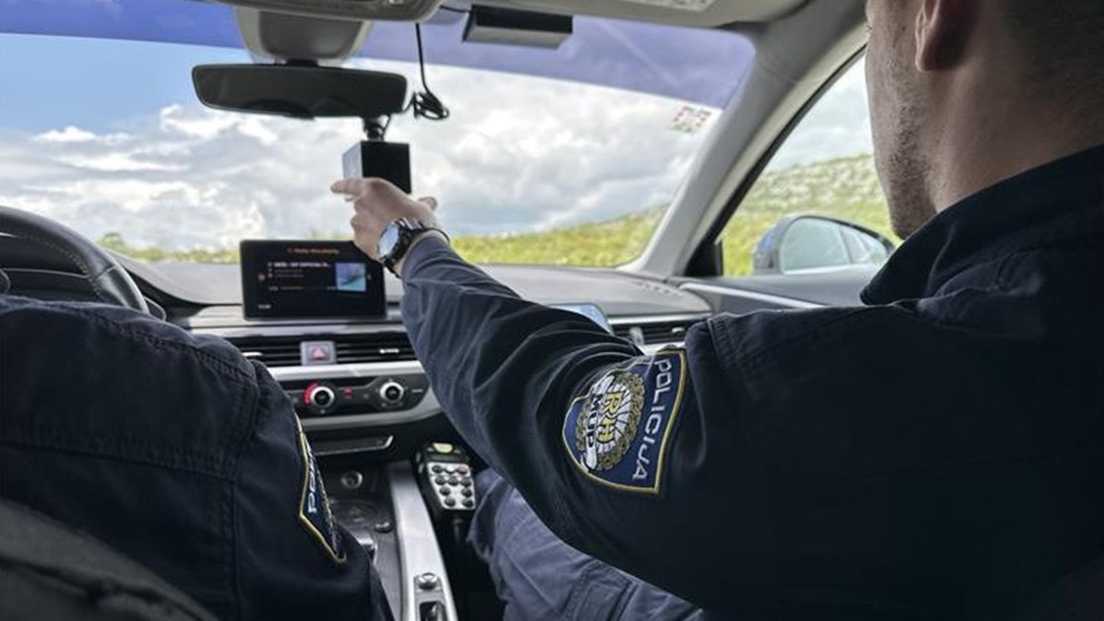 Omiški policajci primili zahvalu za svoj rad