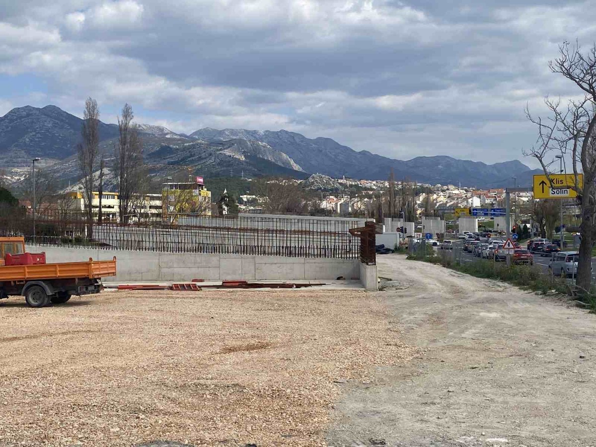 Kašnjenje radova na Širini: DIV otkriva što je sve usporilo projekt i kada stiže pomak