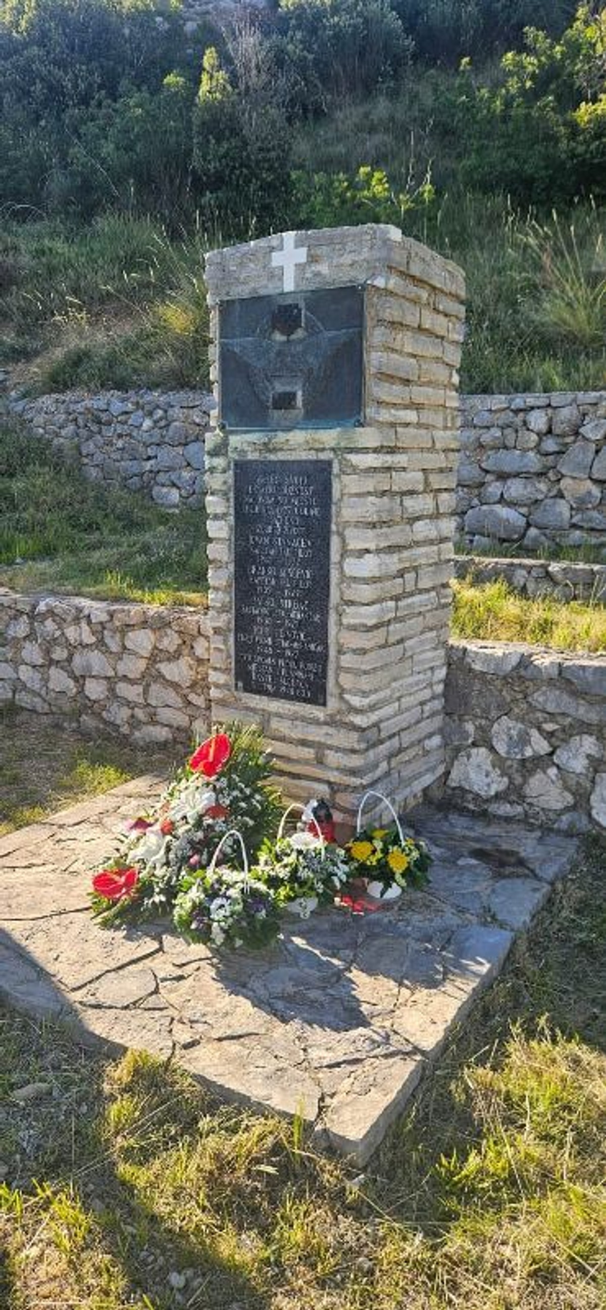 GODIŠNJICA TRAGEDIJE NA KOZJAKU 'Pao je helikopter, četiri člana posade su poginula'