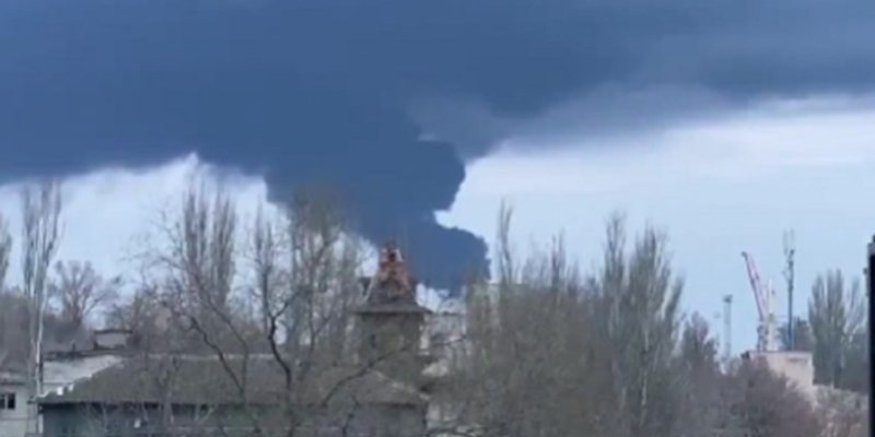 VIDEO Eksplozije i crni dim nad Odesom