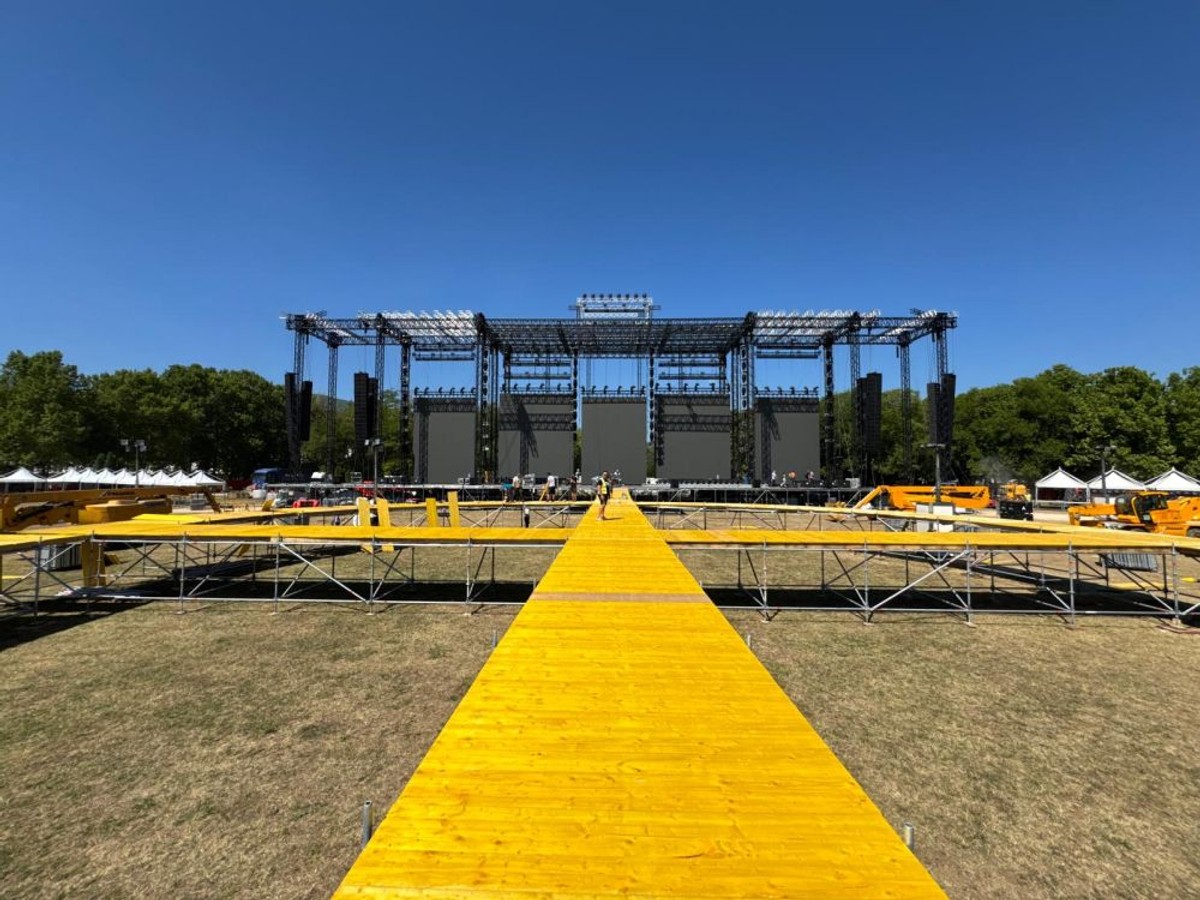 Pripreme za Thompsonov koncert u Sinju | foto: Veljko Martinović