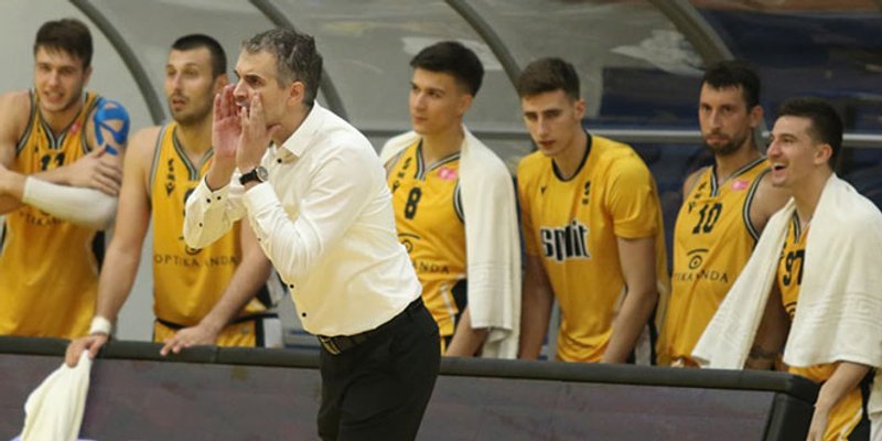 Subotić se nakon debakla izvlači na žestok ritam utakmica