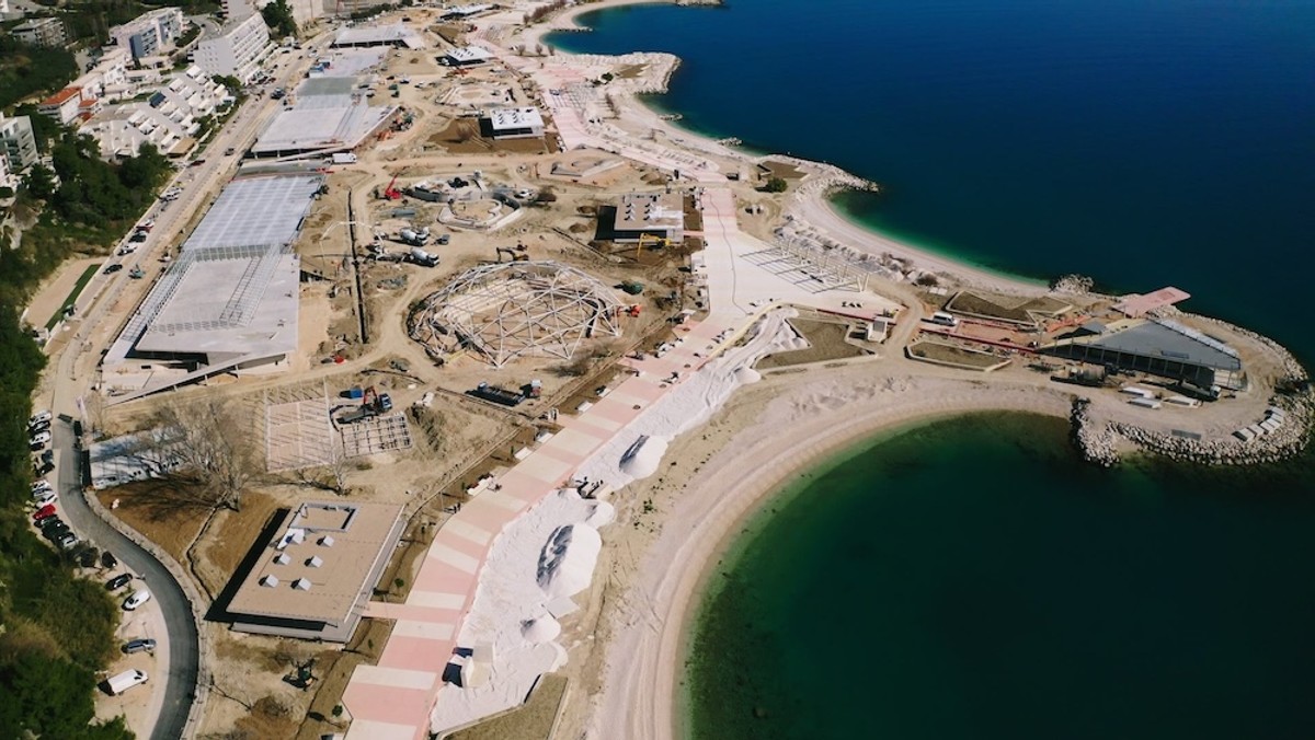 SNIMKE IZ ZRAKA: Završena kupola amfiteatra na Žnjanu