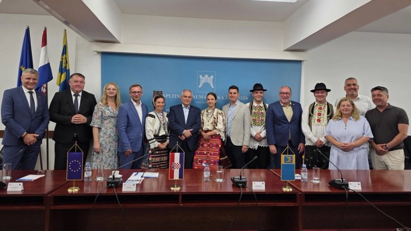 FOTOGALERIJA 'Dani Hrvata Mađarske u Splitsko-dalmatinskoj županiji': uspješna provednica kulturne suradnje i međusobnog upoznavanja
