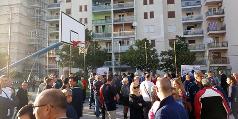 Prosvjed na Pujankama: 'Ne želimo nijedan repetitor u kvartu, makar bili bez signala za mobitel'