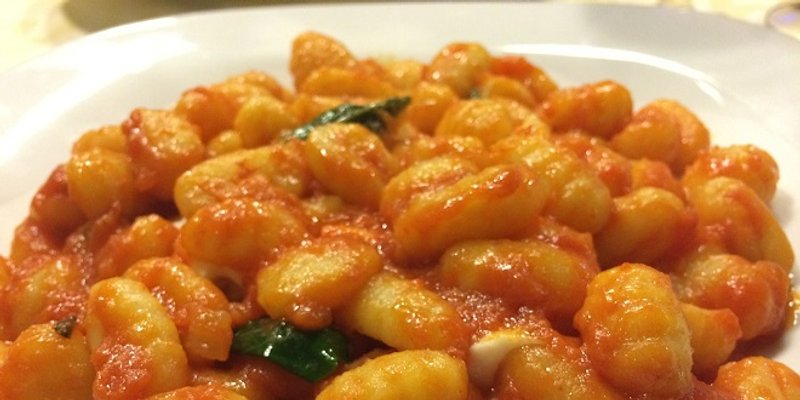 RECEPT Domaći njoki s umakom od rajčice