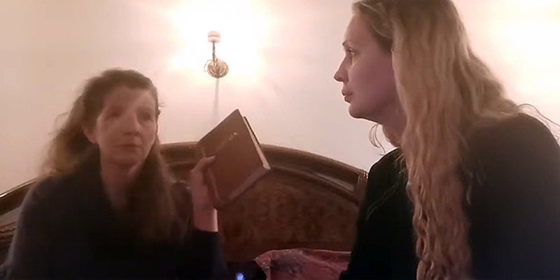 Majka Filipa Zavadlava neubrojiva vikala na goste kafića: 'Dajte mi cigara, dajte mi para, triba mi. Je*at ću vam mater' 