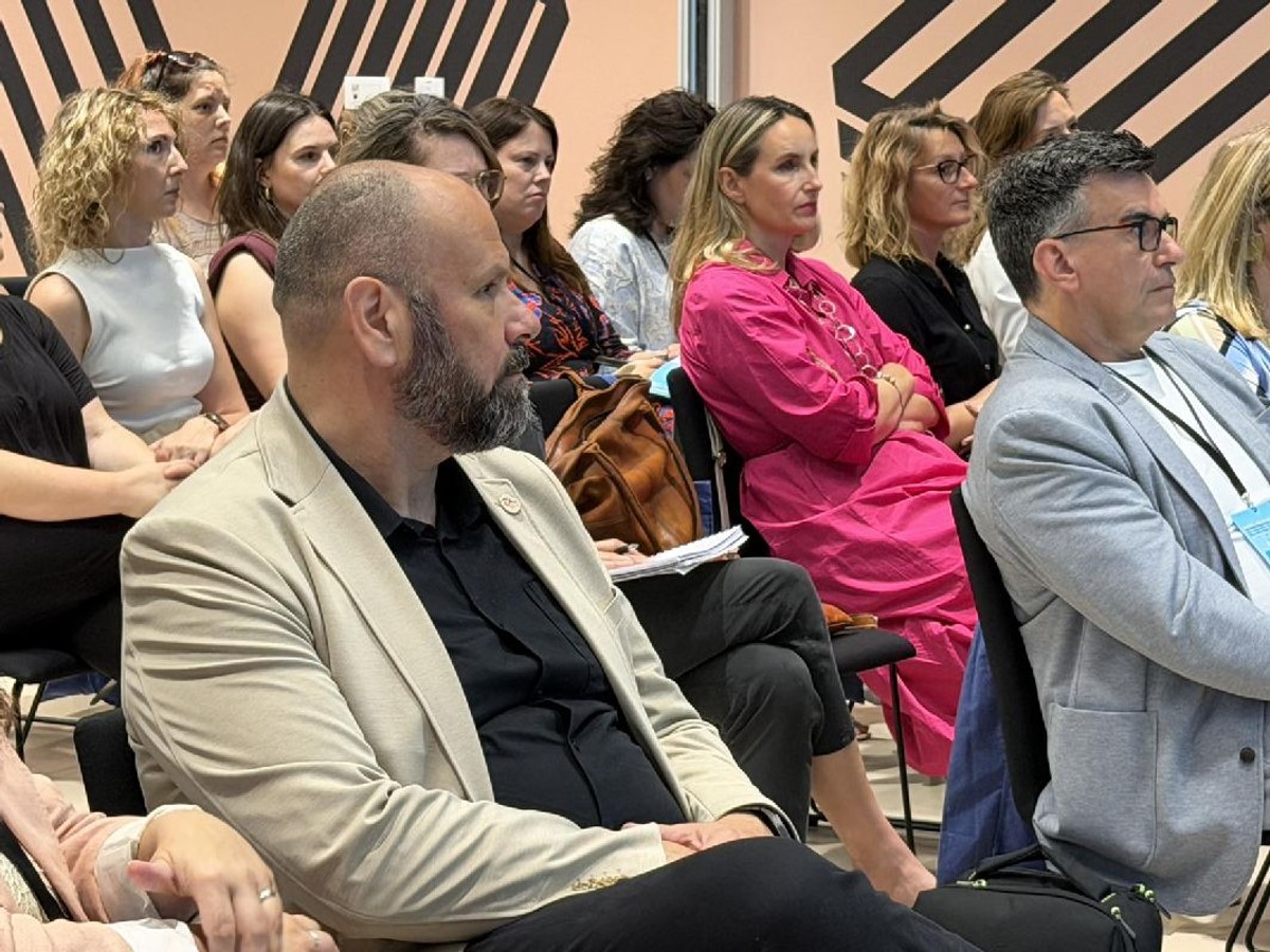 Pula okupila stručnjake za sigurnije djetinjstvo na internetu