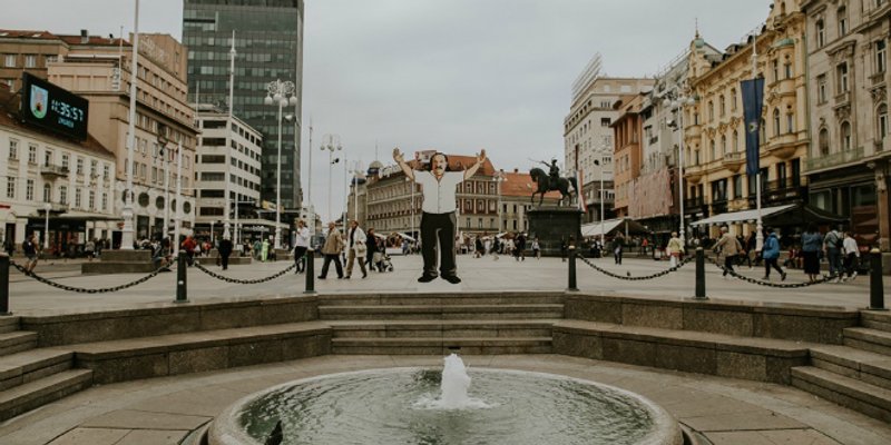 FOTOGALERIJA Mišo od 3 metra na Trgu bana Jelačića