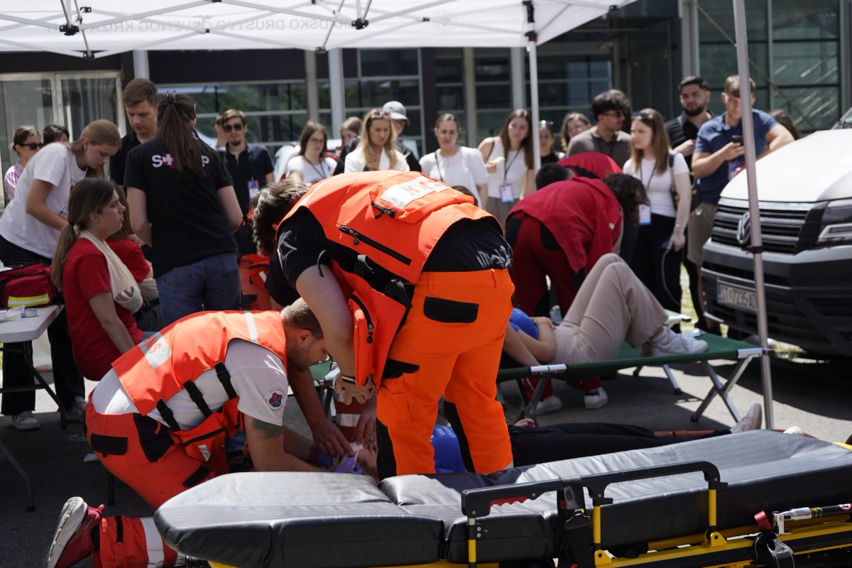 Studenti medicine okupljaju hitne službe i stručnjake: Poslušajte konferenciju 'Probudi heroja'