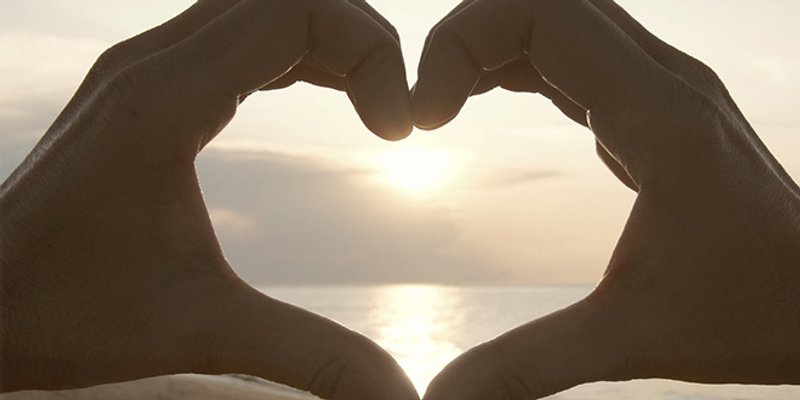 Osobama starijima od 50 stupanje u ljubavnu vezu pozitivno utječe na zadovoljstvo, brak ne igra ulogu