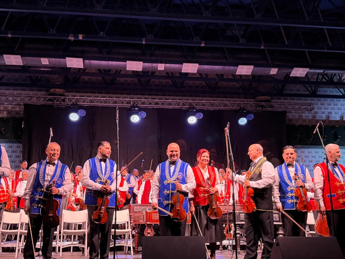 FOTO '100 romskih violina' oduševilo publiku na Gripama
