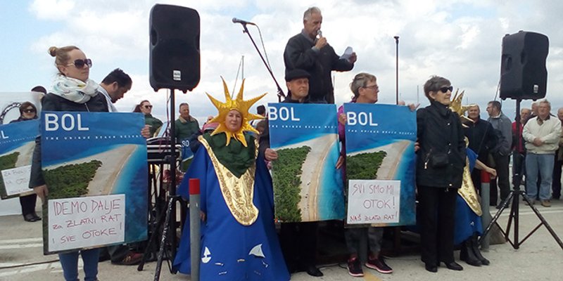 Koja je razlika između Zlatnog rata i Bena? U njihovom gazdi, naravno