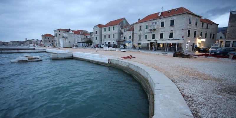 FOTOGALERIJA: Do kraja godine Kaštelani će u Starom dobiti modernu lučicu s vise od 200 komunalnih vezova