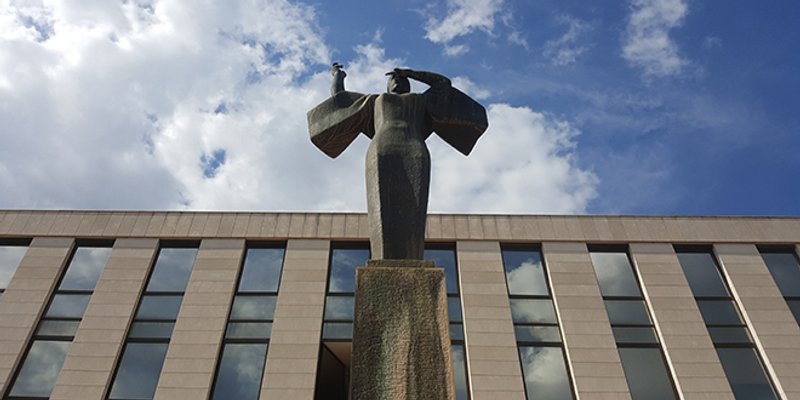 IDE U ZATVORSKU BOLNICU Napadaču s Bačvica određen pritvor, slomljene su mu obje noge 