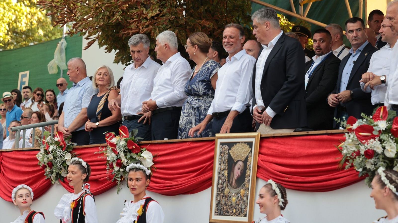 Pogledajte tko čini 'tampon zonu' između Plenkovića i Milanovića. Jedan od glavnih HDZ-ovaca, čini se, u ugodnom razgovoru s predsjednikom