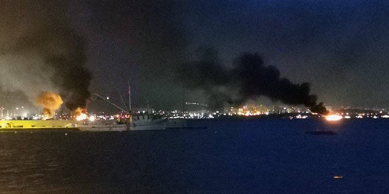 FOTO/VIDEO: PAKLENA DRAMA U KAŠTELIMA Požar se proširio na tri lokacije