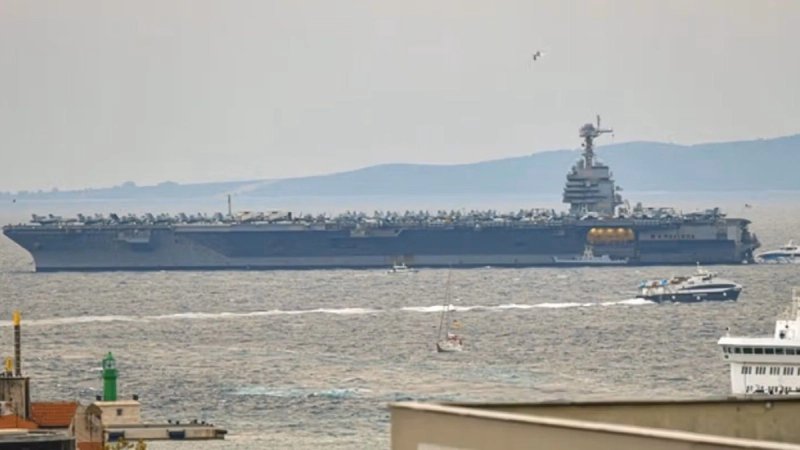 Nosač aviona otplovio, što će biti prosvjedom?