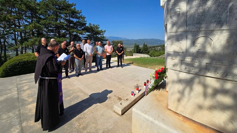 KOLOVRAT ČESTITAO DAN POBJEDE 'Imoćani su se odazvali kada je bilo najteže, ne pitajući što će zauzvrat dobiti i ne kalkulirajući s osobnom sigurnošću'