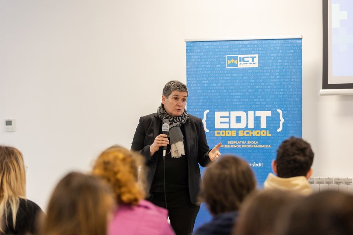 Predavanje u okviru EDIT CodeSchoola | foto: Digitalna Dalmacija