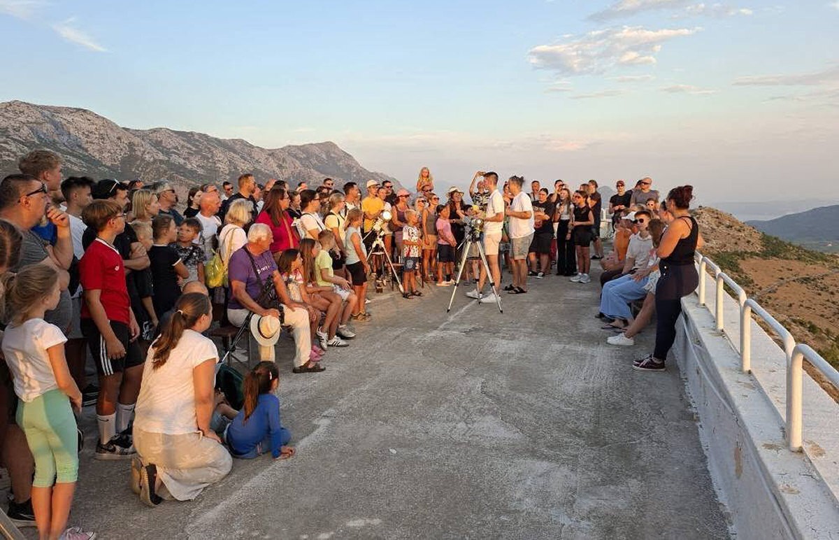 Posebna večer na Mosoru zbog nebeskog spektakla, srušen i rekord