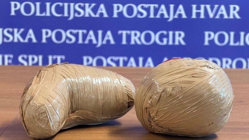 VIDEO Pronađen kilogram heroina kod vozača električnog romobila u Mravincima, oglasila se policija