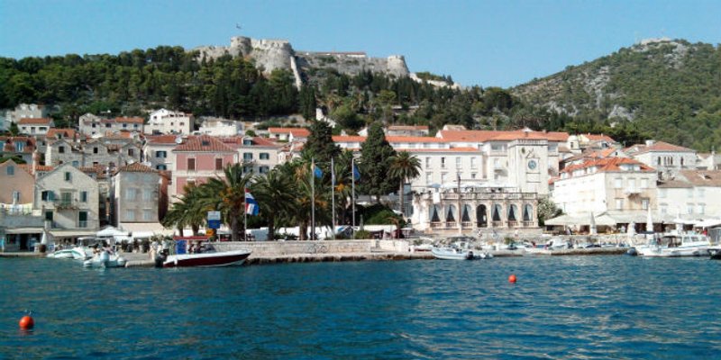 Tko je Muhamed Alabar, milijarder koji je kupio Sunčani Hvar