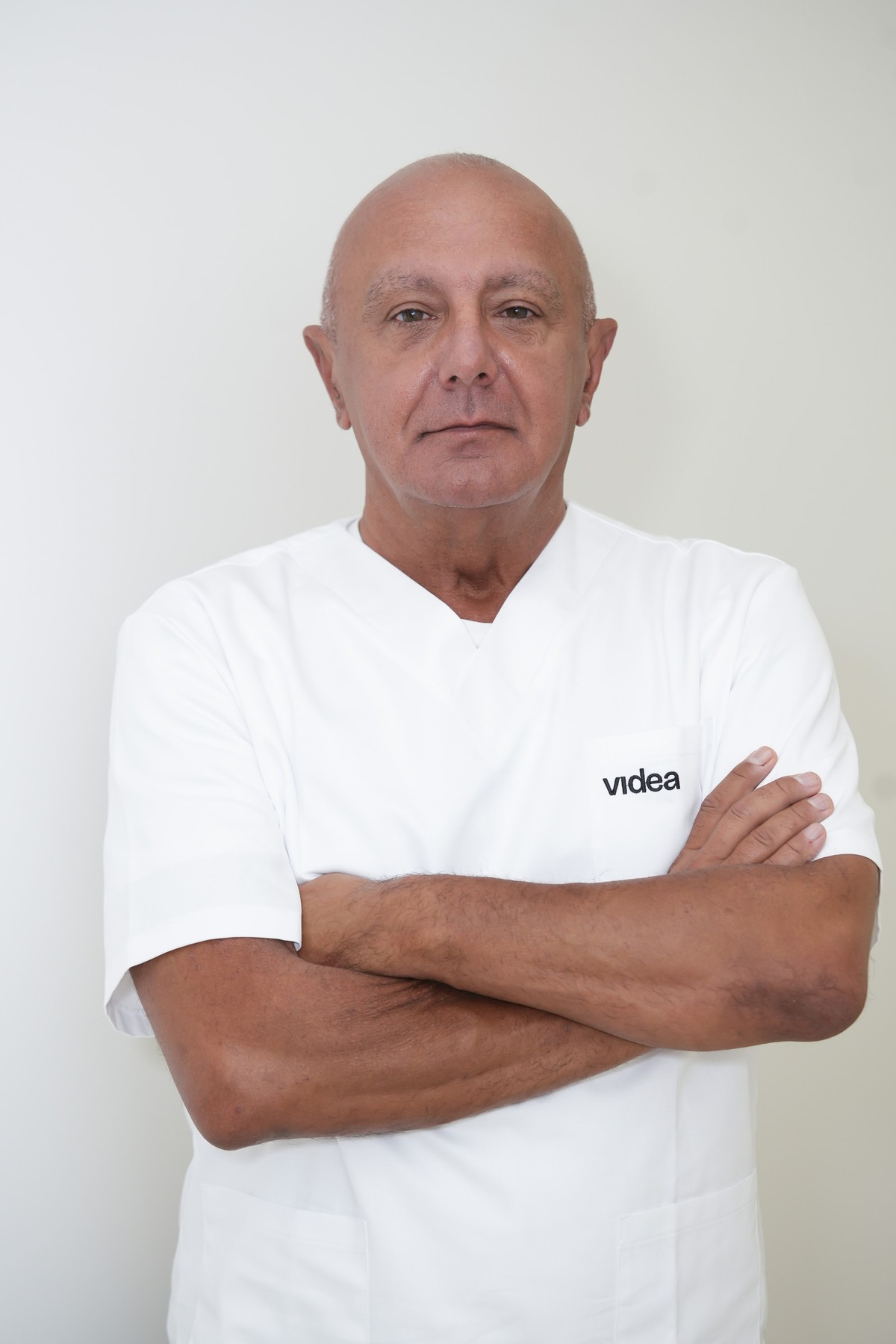 Dr. Dean Šarić, jedno od najvećih imena laserske korekcije vida, od sada je u Poliklinici Videa