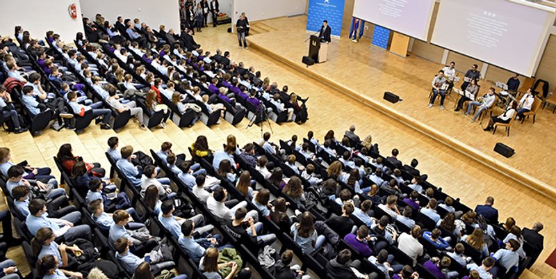 Centri izvrsnosti iz informatike, novih tehnologija i matematike okupili 330 najboljih učenika iz Splitsko-dalmatinske županije