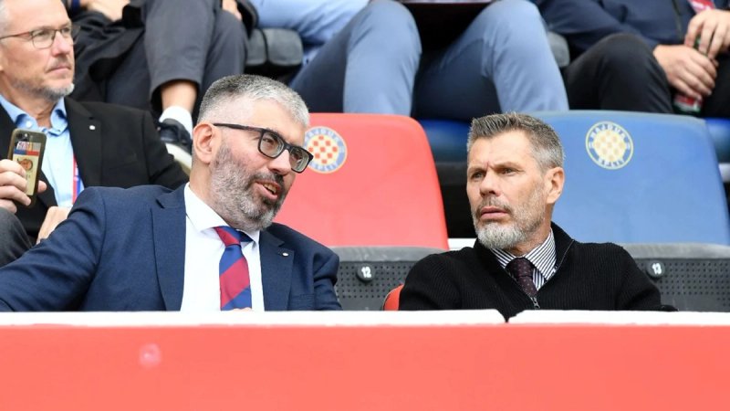 FOTOGALERIJA: Hajdukov predsjednik je imao razlog za dobro raspoloženje, Boban nije