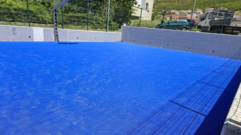 Županija ulaže u Podstranu: Igralište na Žminjači postaje sigurnije za sport i rekreaciju