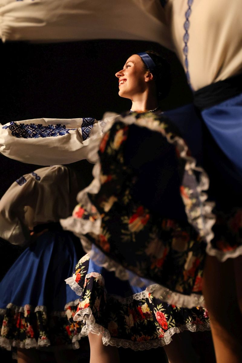FOTOGALERIJA Spektakularnim koncertom na prepunoj solinskoj Gradini svečano zatvoren 5. CIOFF Međunarodni festival folklora Split 2026.
